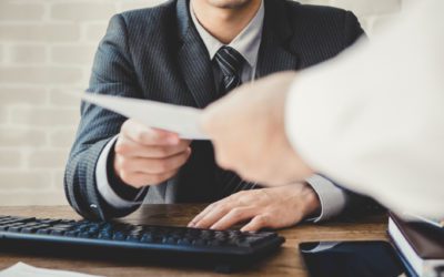 Can we require that employees give notice before quitting?